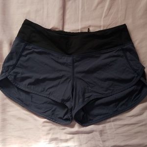 NWOT Lululemon run times shorts